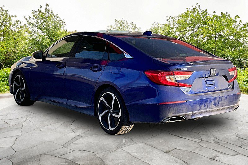 Used 2018 Honda Accord Sport image 4