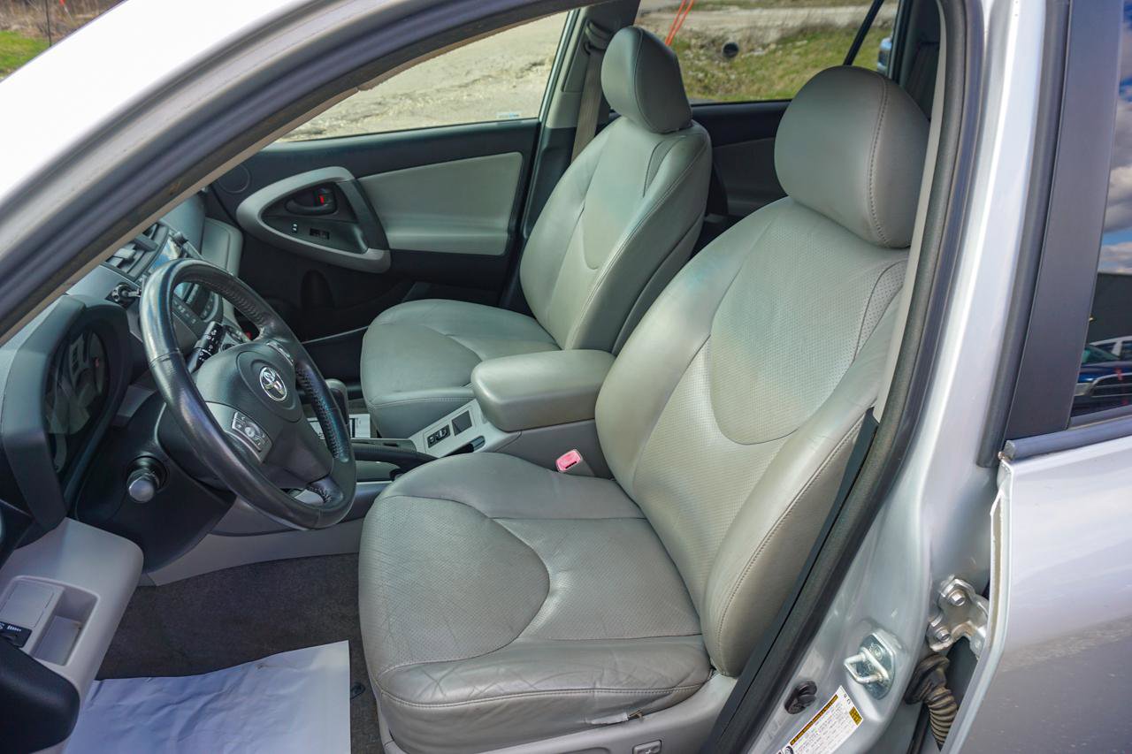 Used 2008 Toyota RAV4 Limited image 15