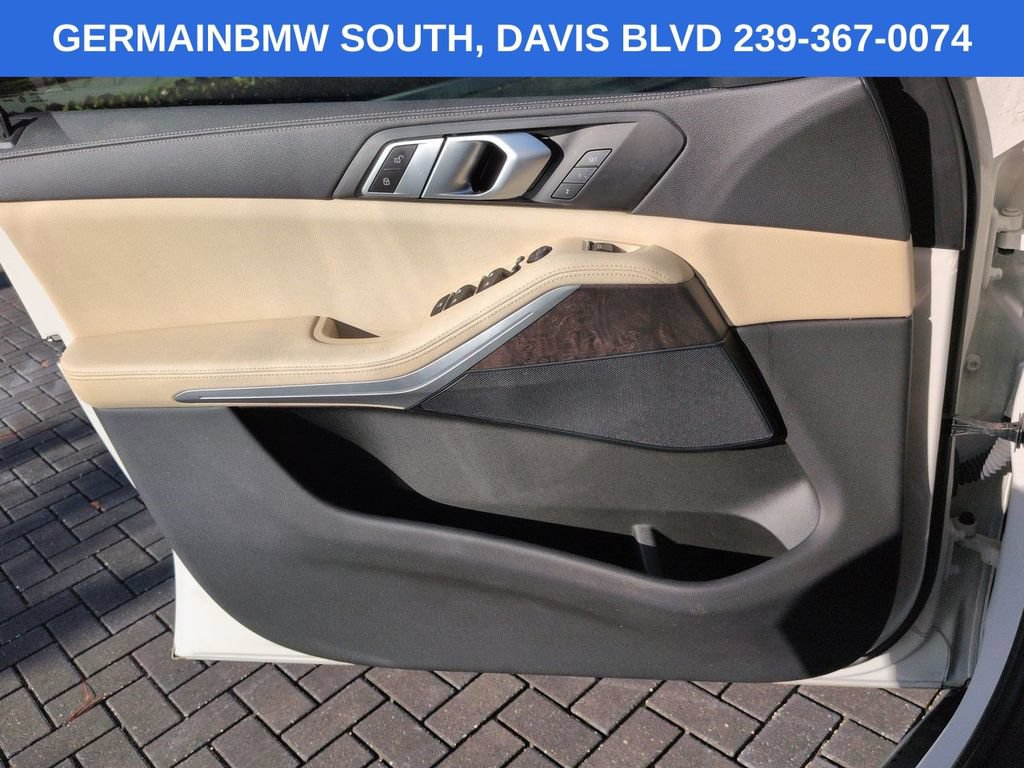 Used 2022 BMW X5 xDrive40i w/ Premium Package AWD/4WD image 30