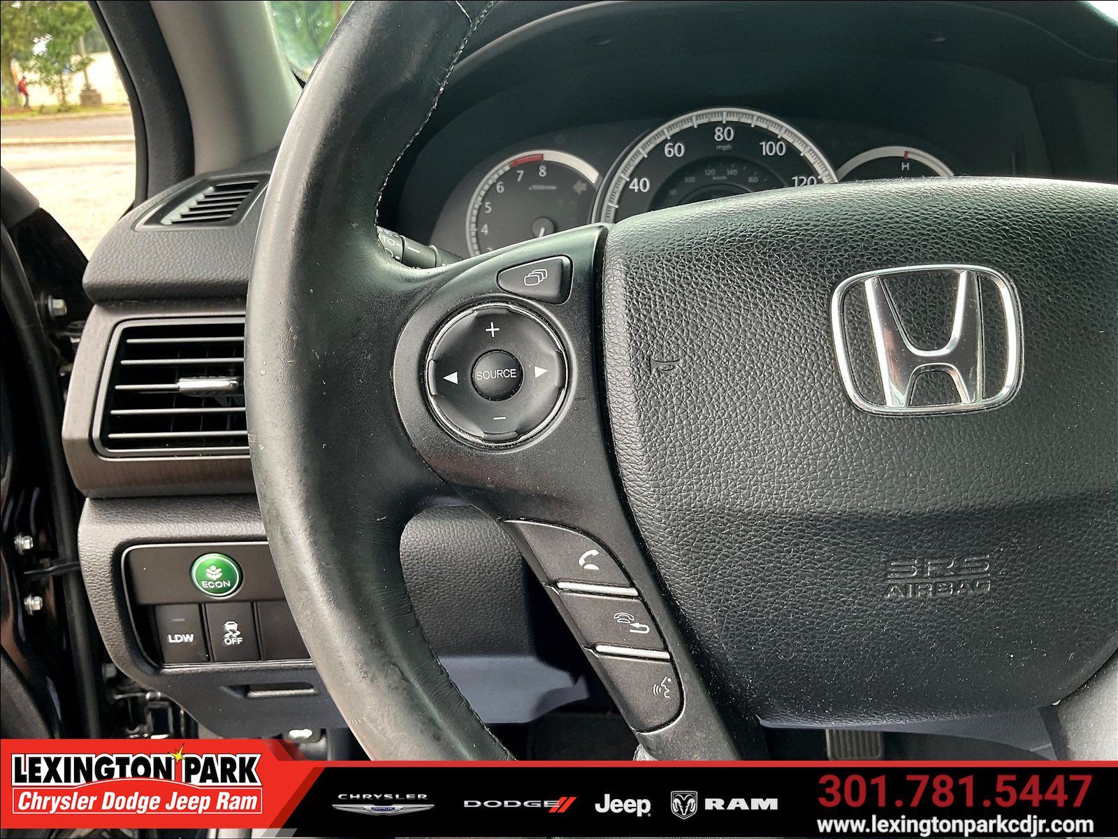 Used 2015 Honda Accord EX-L image 11