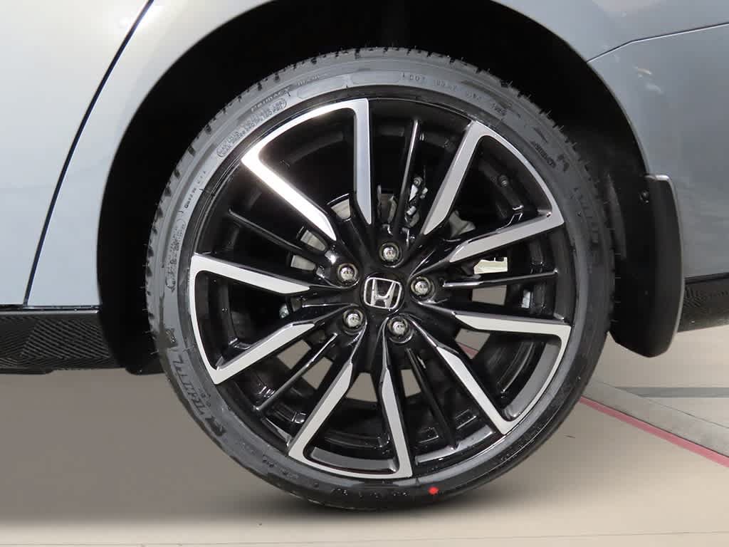 New 2026 Honda Accord Touring image 9