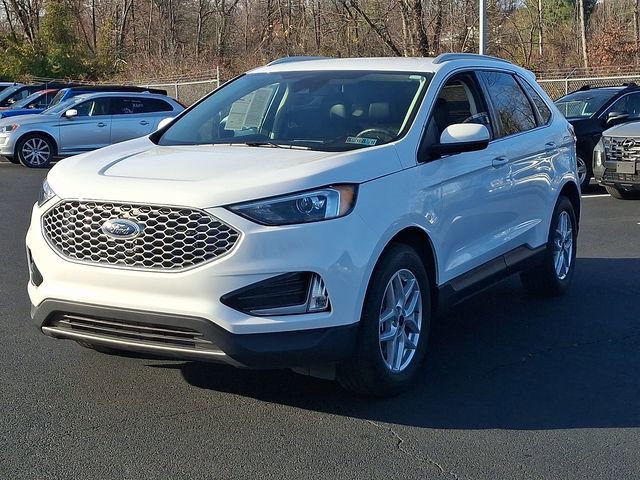 Used 2024 Ford Edge SEL w/ Convenience Package image 4