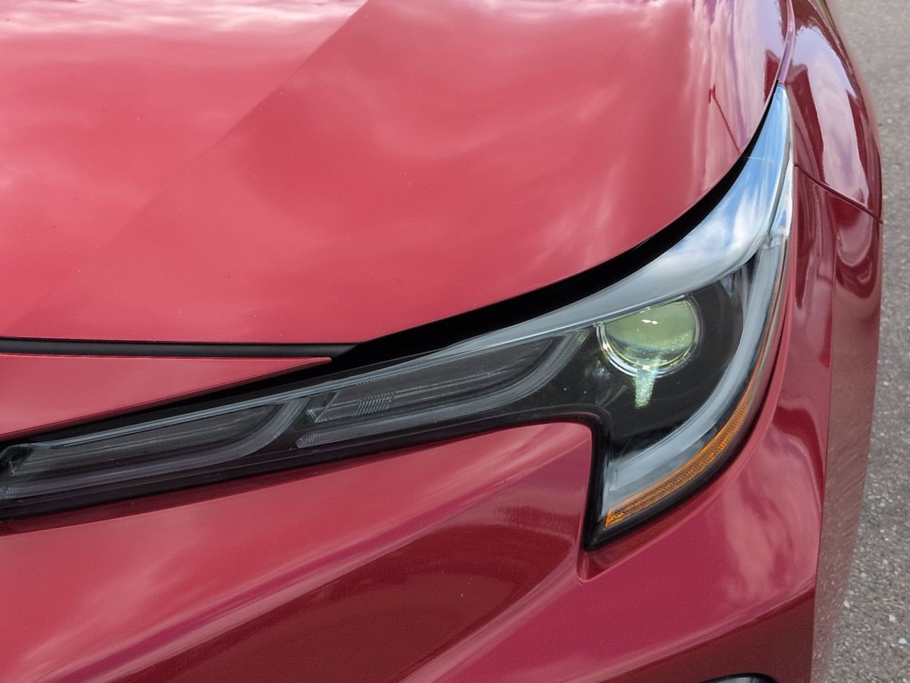 Used 2020 Toyota Corolla SE w/ SE Premium Package FWD image 10
