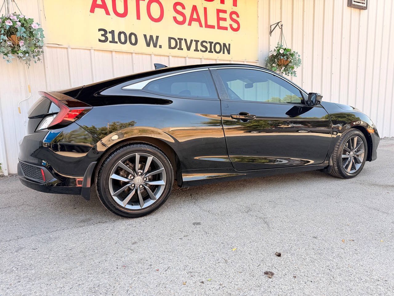 Used 2020 Honda Civic EX image 4