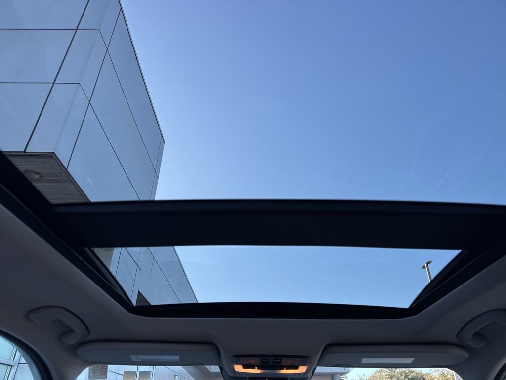 New 2026 Nissan Rogue SV FWD image 17