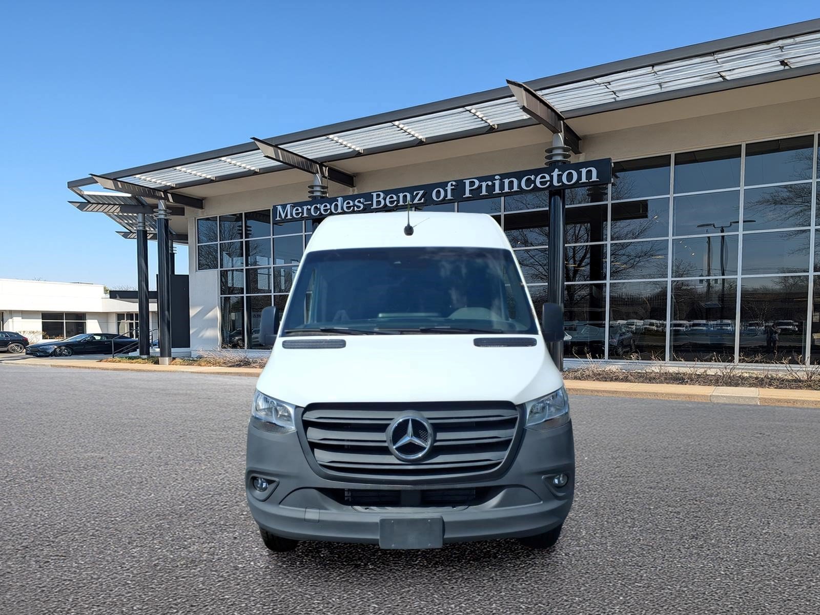 Used 2024 Mercedes-Benz Sprinter 2500 image 8