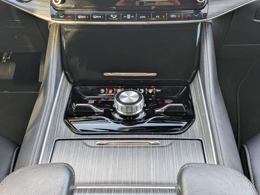 Used 2024 Jeep Wagoneer Series III image 20