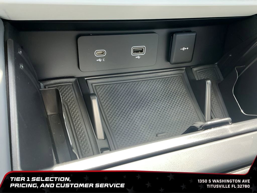 Used 2024 Land Rover Defender 130 S AWD/4WD image 38