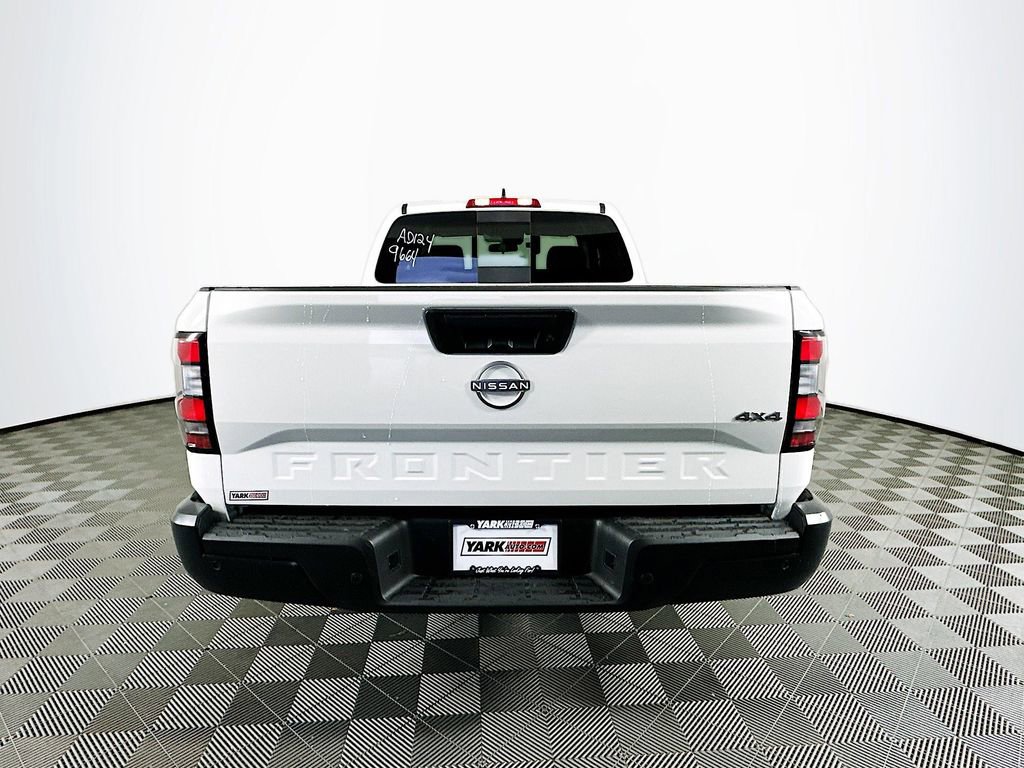 New 2026 Nissan Frontier S image 9
