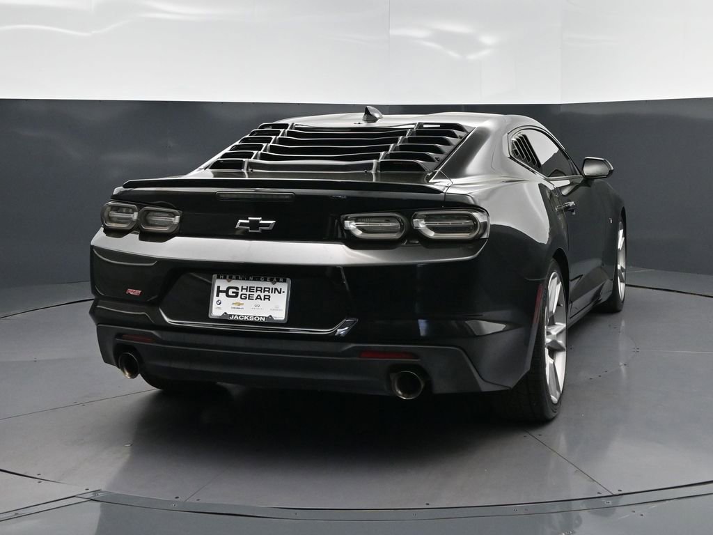 Used 2021 Chevrolet Camaro LT w/ RS Package image 7