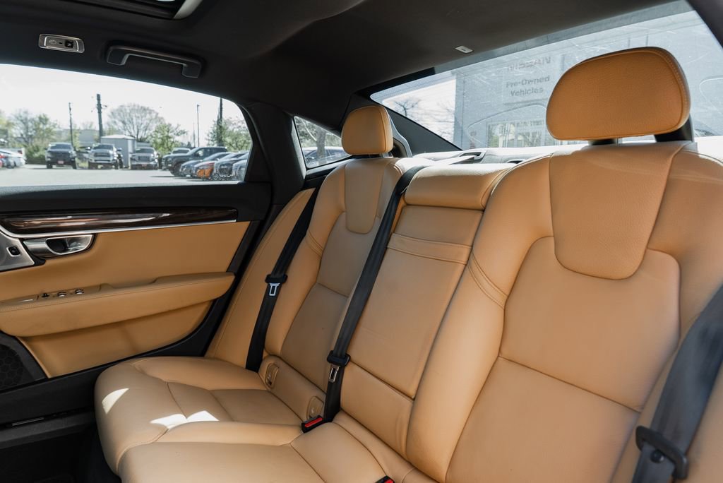 Used 2018 Volvo S90 T6 Momentum w/ Convenience Package image 24