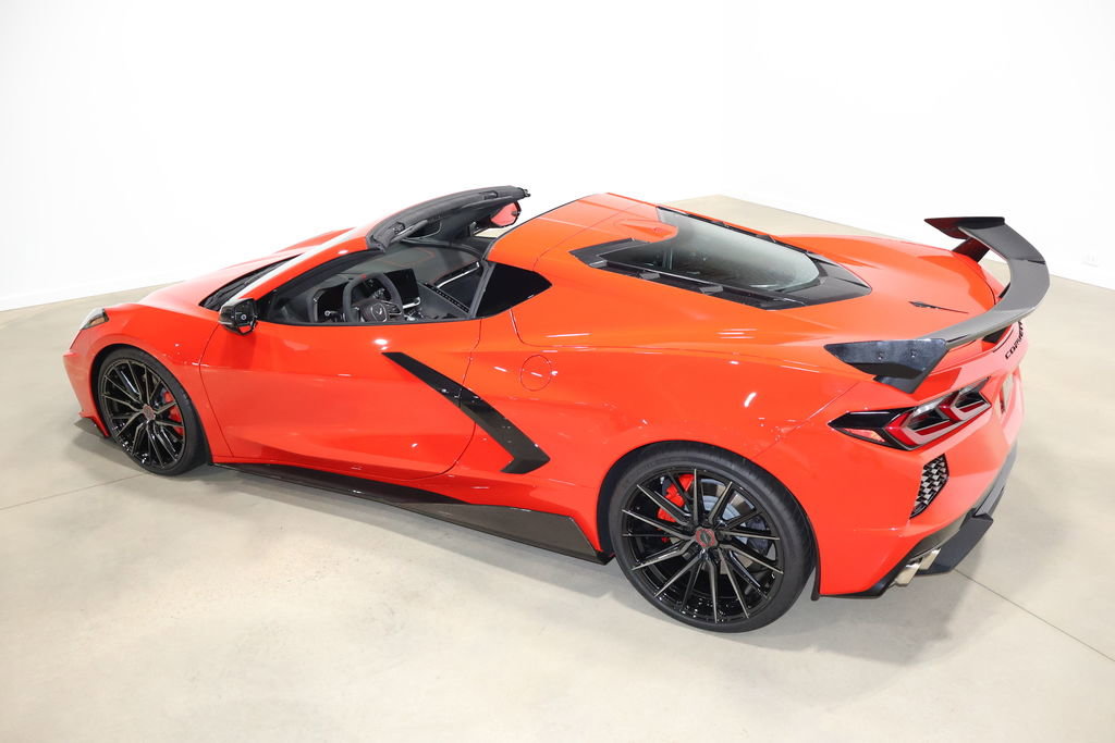 Used 2020 Chevrolet Corvette Stingray Premium Cpe w/ 3LT Preferred Equipment Group image 19