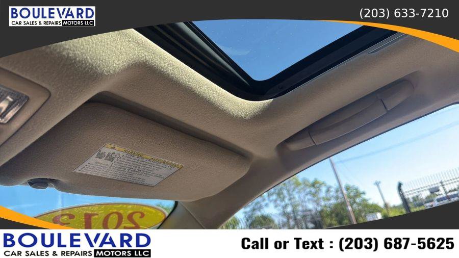 Used 2013 Toyota Venza Limited AWD/4WD image 13