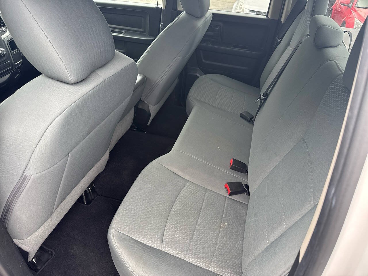 Used 2018 RAM 1500 Express w/ Express Value Package AWD/4WD image 12