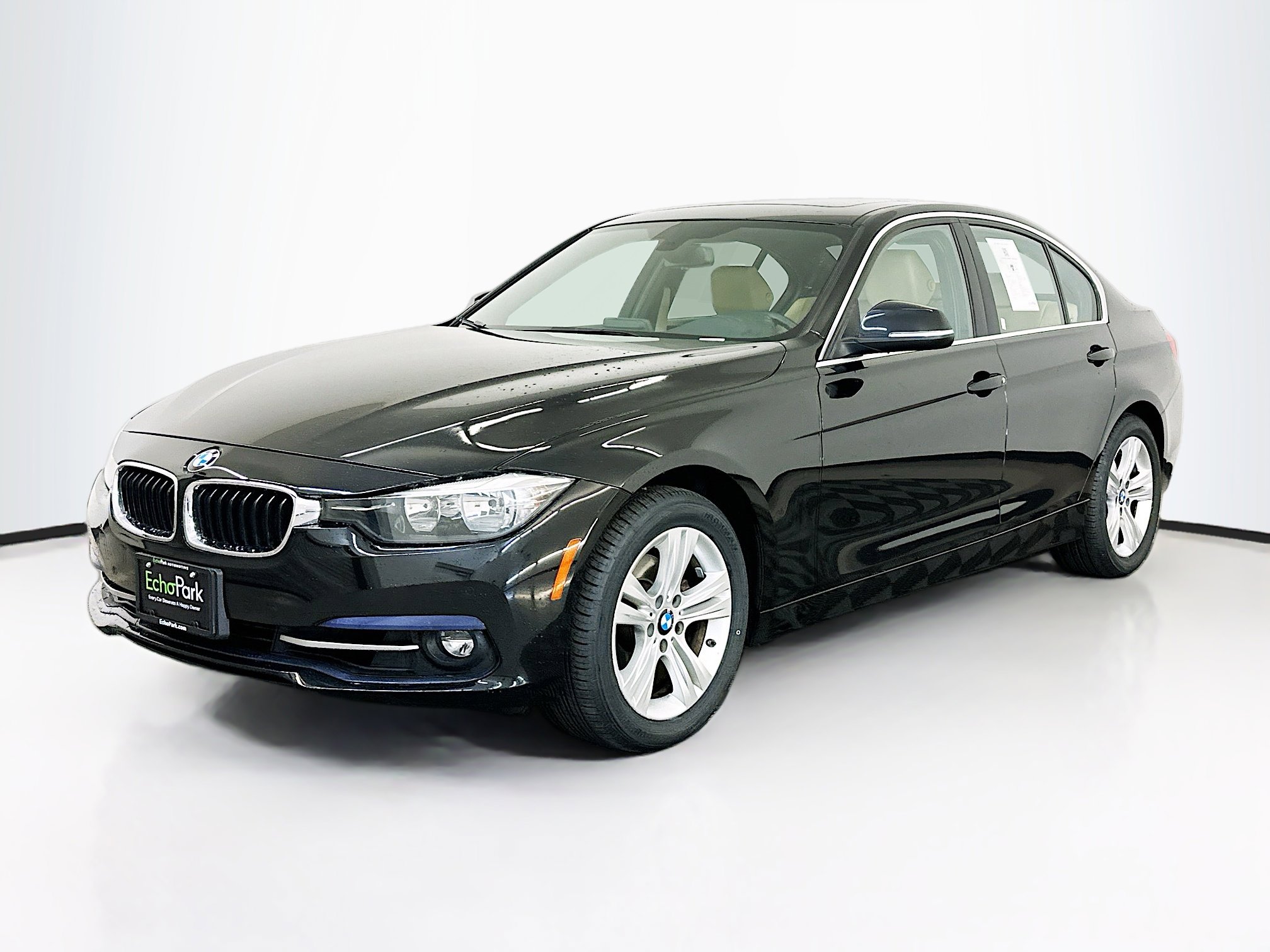 Used 2017 BMW 330i xDrive Sedan image 3