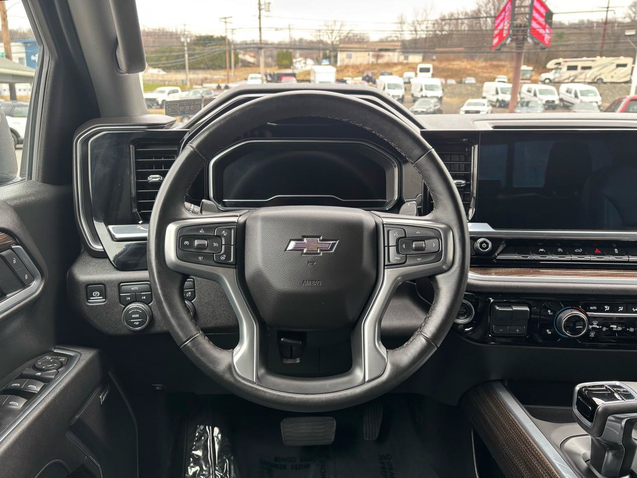 Used 2025 Chevrolet Silverado 1500 RST w/ Convenience Package II AWD/4WD image 28