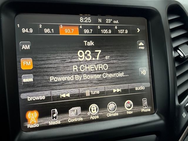 Used 2017 Jeep Cherokee Limited image 20