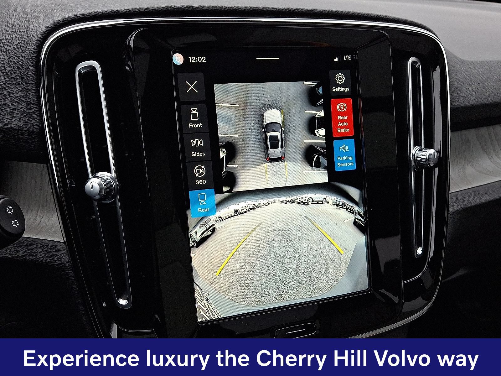 New 2026 Volvo EX40 Plus w/ Climate Package RWD image 13