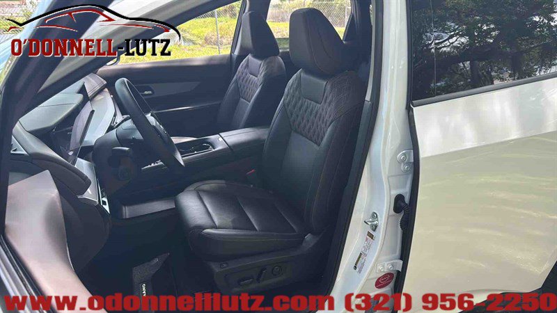 Used 2025 Nissan Murano Platinum w/ Cargo Package image 11