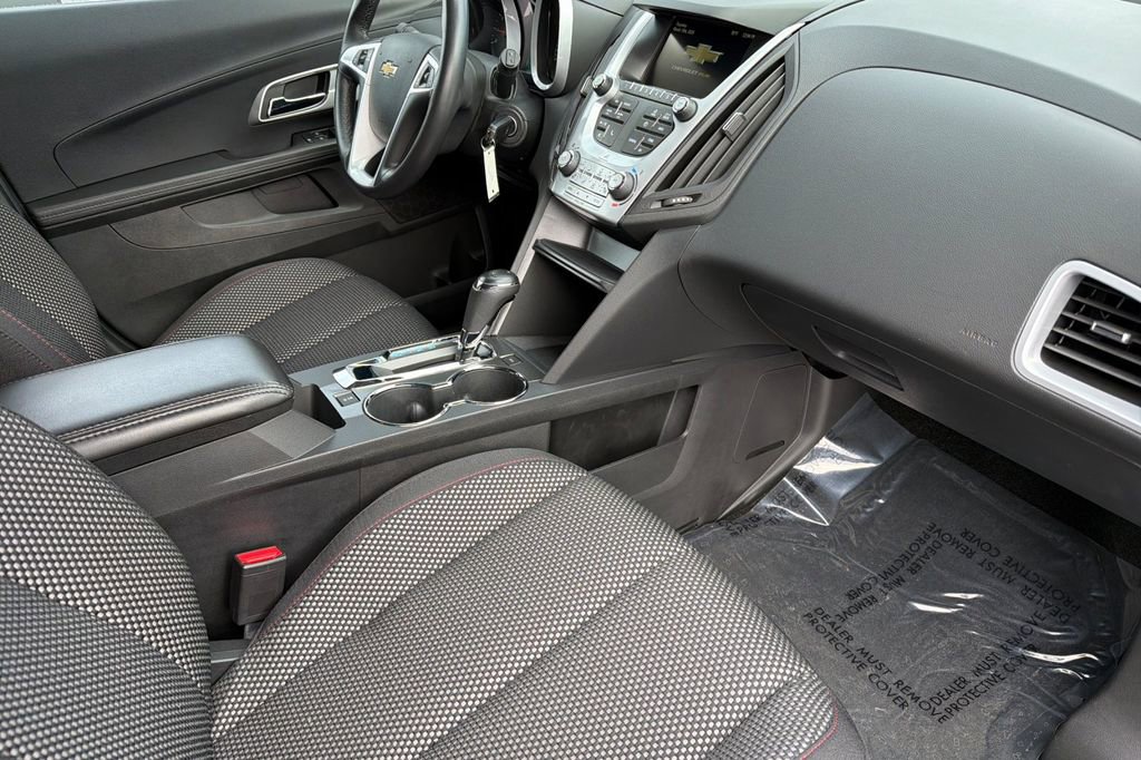 Used 2017 Chevrolet Equinox LT w/ Convenience Package image 13