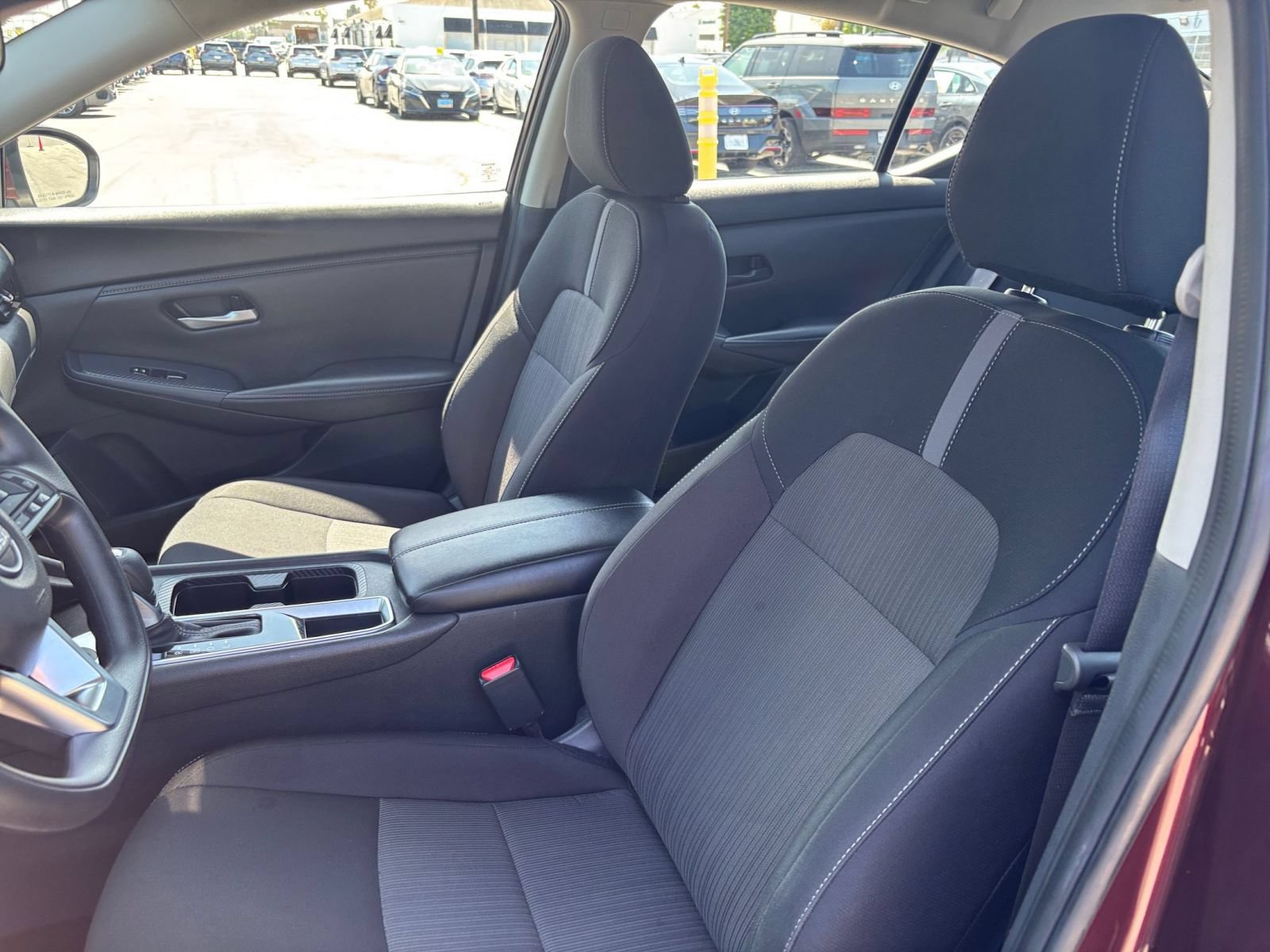 Used 2025 Nissan Sentra SV FWD image 36