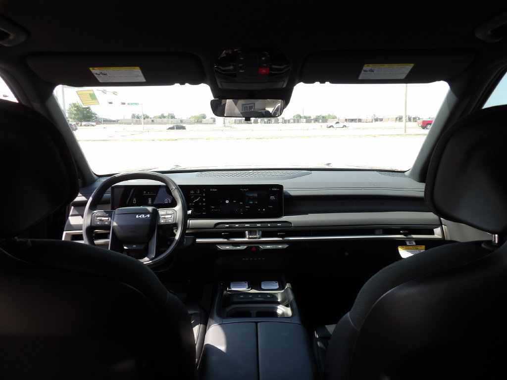 New 2027 Kia Telluride LX w/ Towing Package FWD image 27