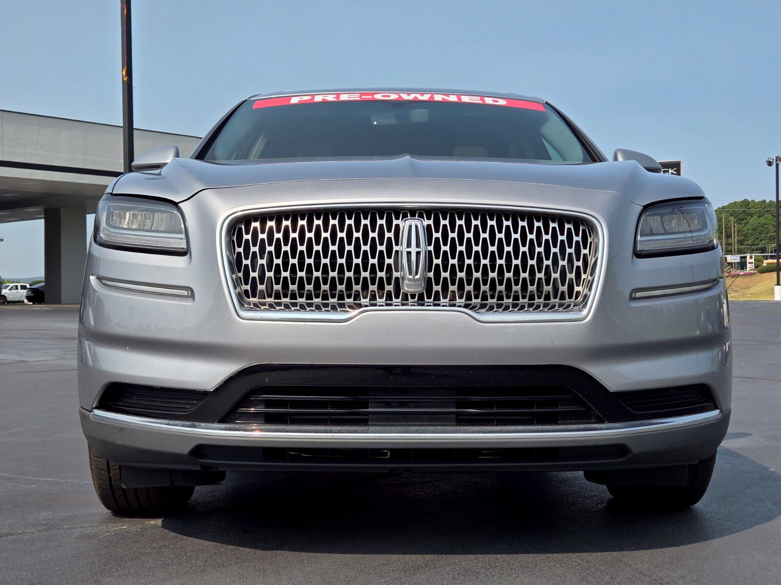 Used 2023 Lincoln Nautilus Reserve w/ Cargo Utility Package FWD image 8
