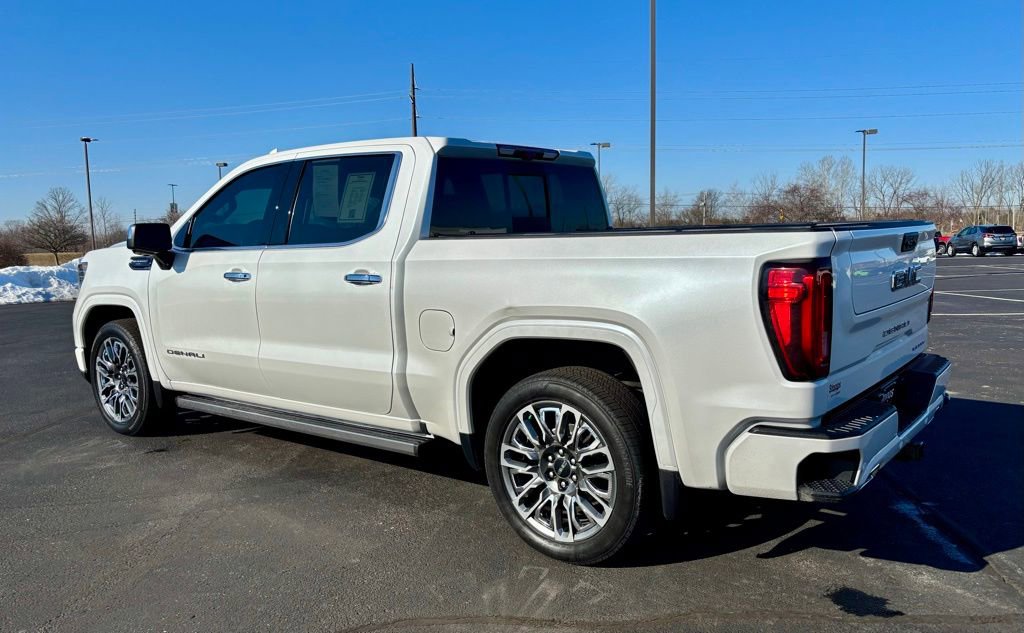 Used 2024 GMC Sierra 1500 Denali Ultimate image 8