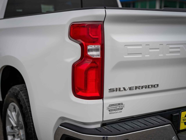 Used 2025 Chevrolet Silverado 1500 LTZ image 9