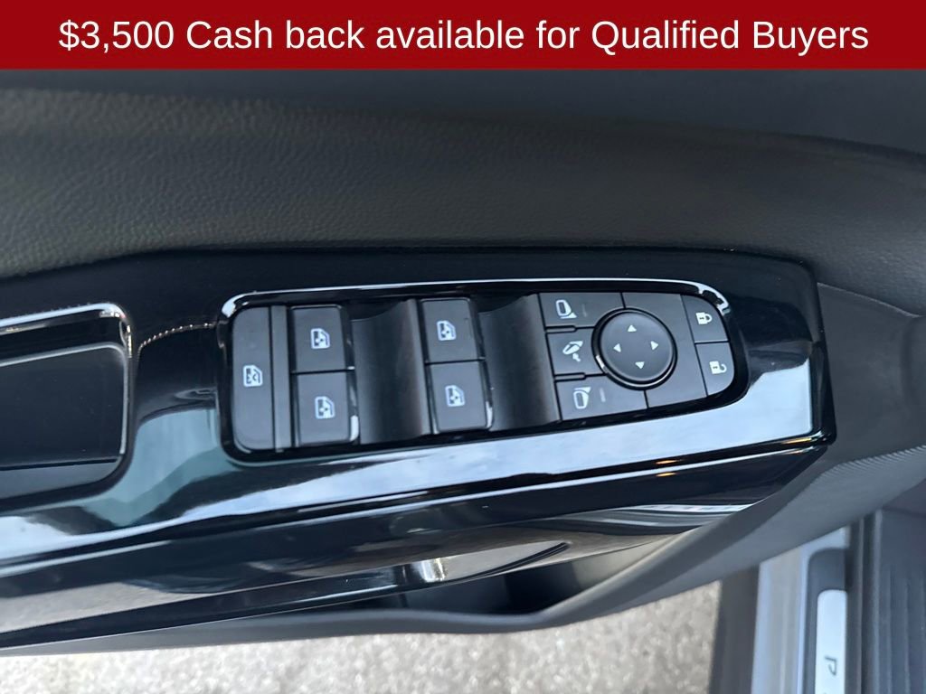 New 2026 Nissan Pathfinder Platinum AWD/4WD image 12