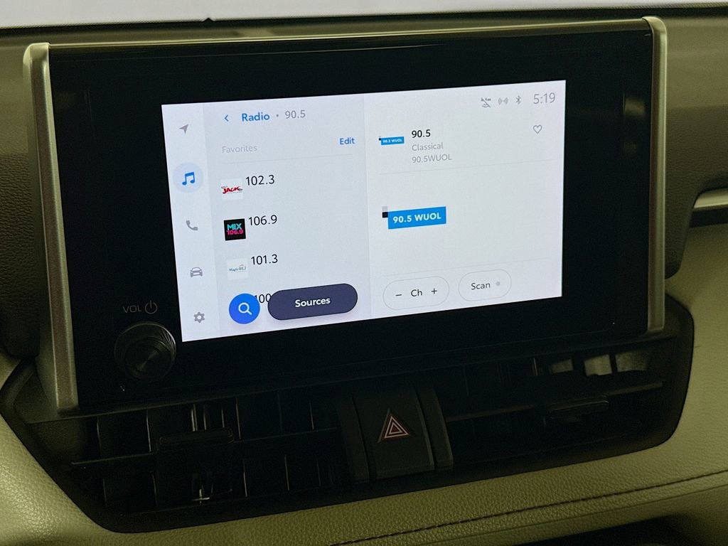 Used 2023 Toyota RAV4 XLE w/ Convenience Package image 14