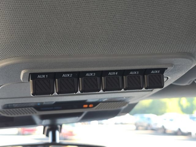 Used 2024 Ford F550 4x4 SuperCab Super Duty image 36