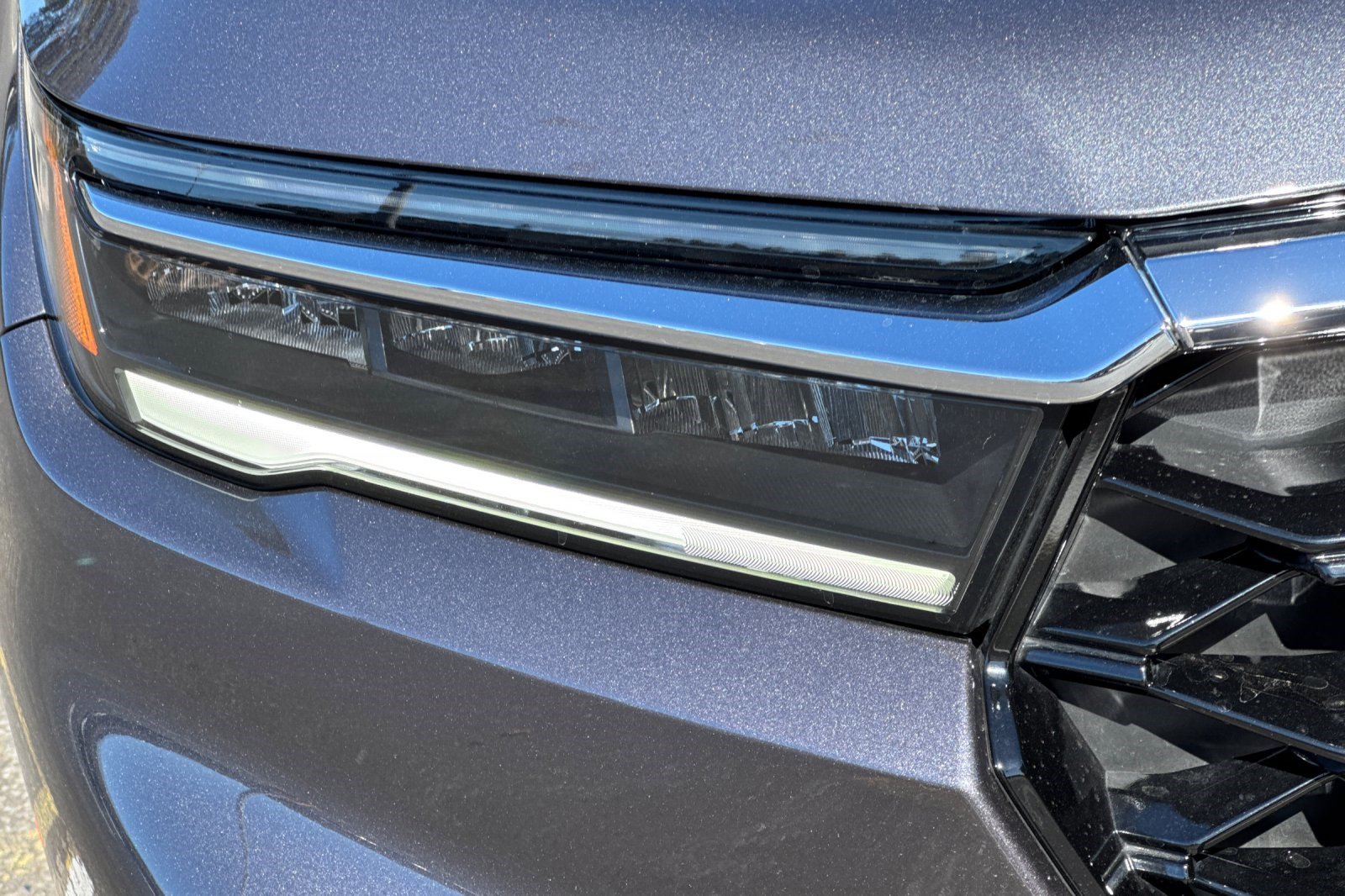 Used 2025 Honda Pilot Touring image 11