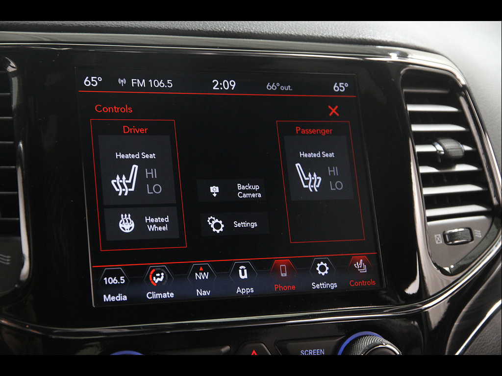Used 2021 Jeep Grand Cherokee Limited AWD/4WD image 13
