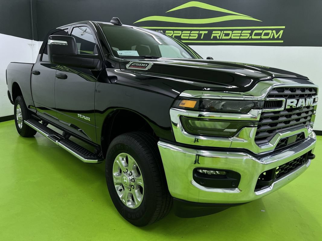 Used 2025 RAM 2500 Big Horn AWD/4WD image 2