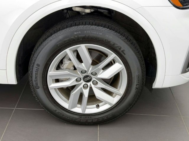 Used 2023 Audi Q5 2.0T Premium w/ Convenience Package AWD/4WD image 7