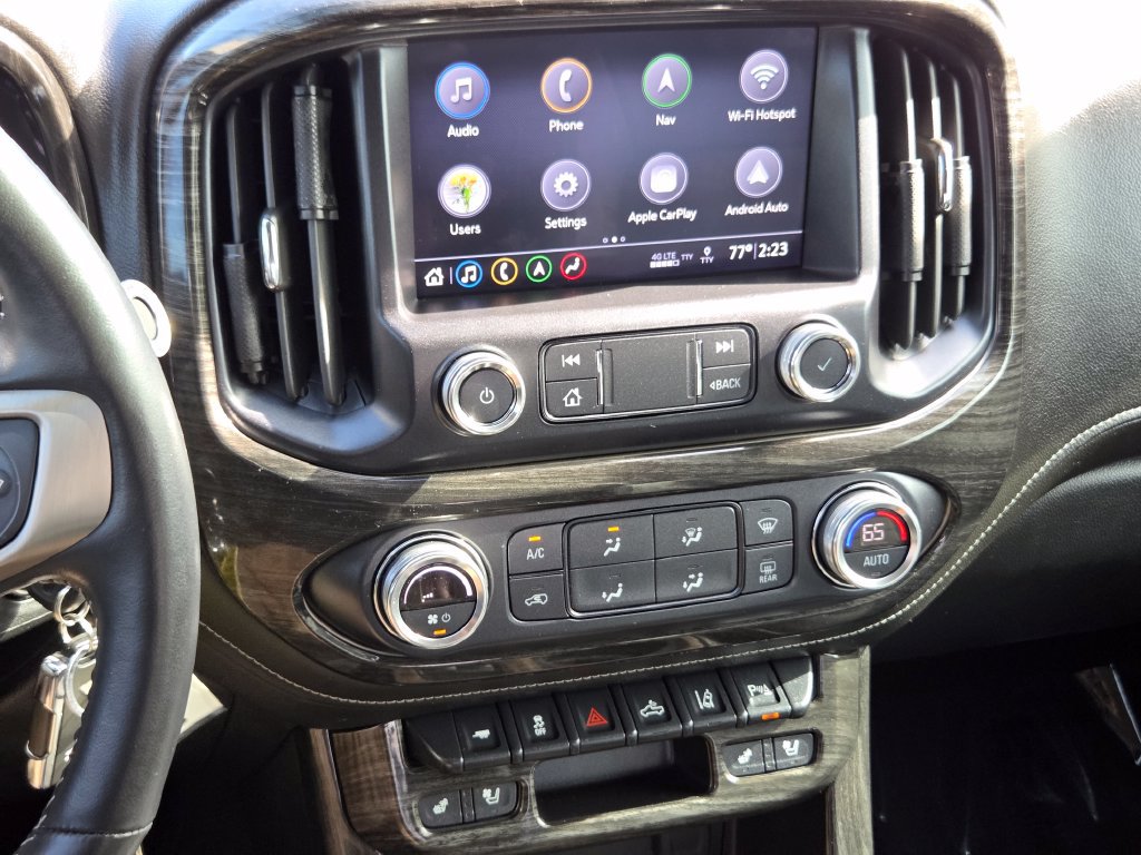 Used 2022 GMC Canyon Denali w/ Denali Black Edition Package AWD/4WD image 39