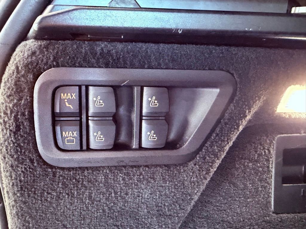 Used 2022 BMW X7 M50i image 20