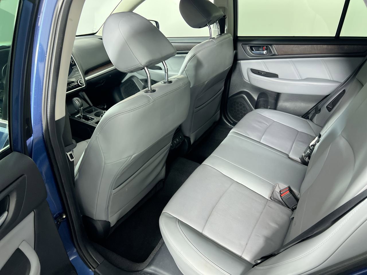 Used 2019 Subaru Outback 3.6R Limited image 27