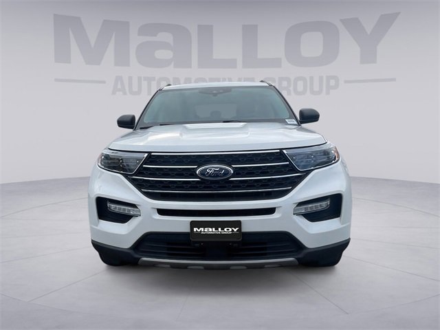 Used 2022 Ford Explorer XLT w/ Equipment Group 202A image 8