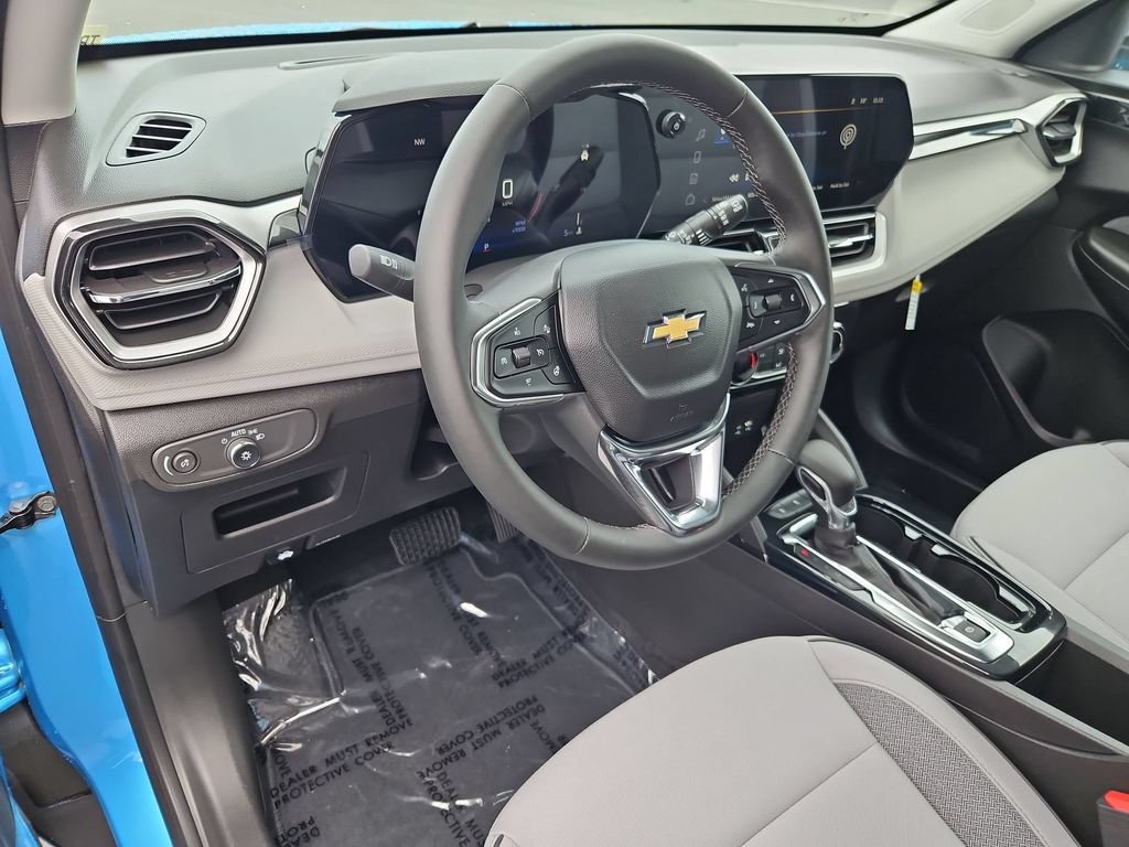 New 2026 Chevrolet TrailBlazer LT w/ LT Cold Weather Package FWD image 13