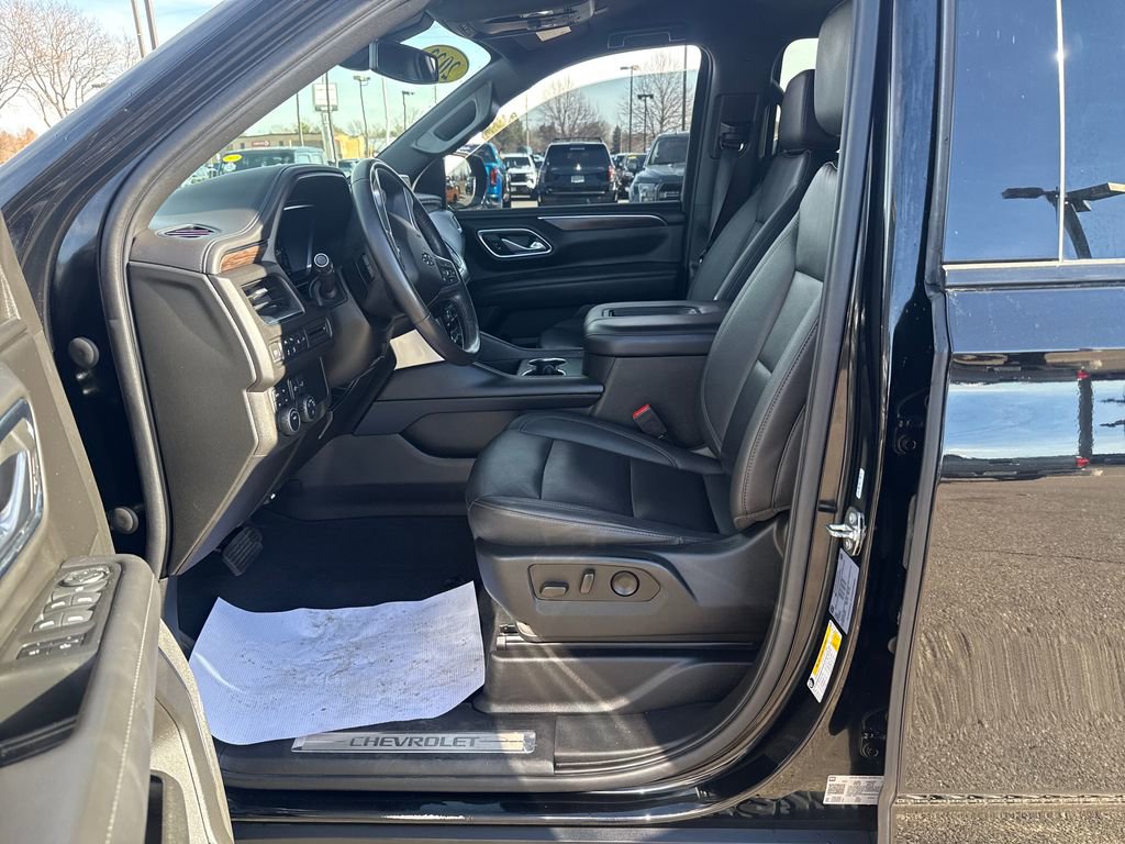 Used 2022 Chevrolet Suburban Z71 image 9