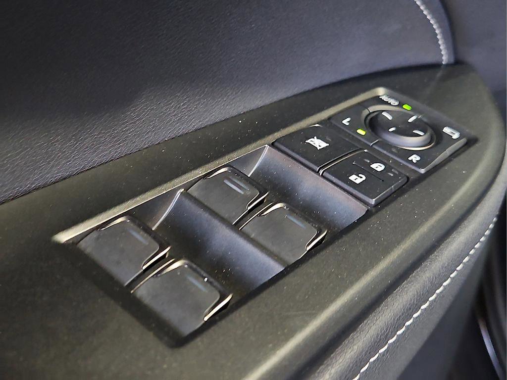 Used 2025 Lexus NX 250 FWD w/ Premium Package image 18