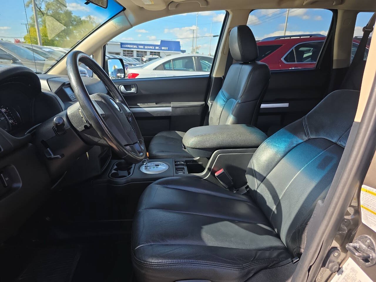 Used 2010 Mitsubishi Endeavor SE FWD image 11