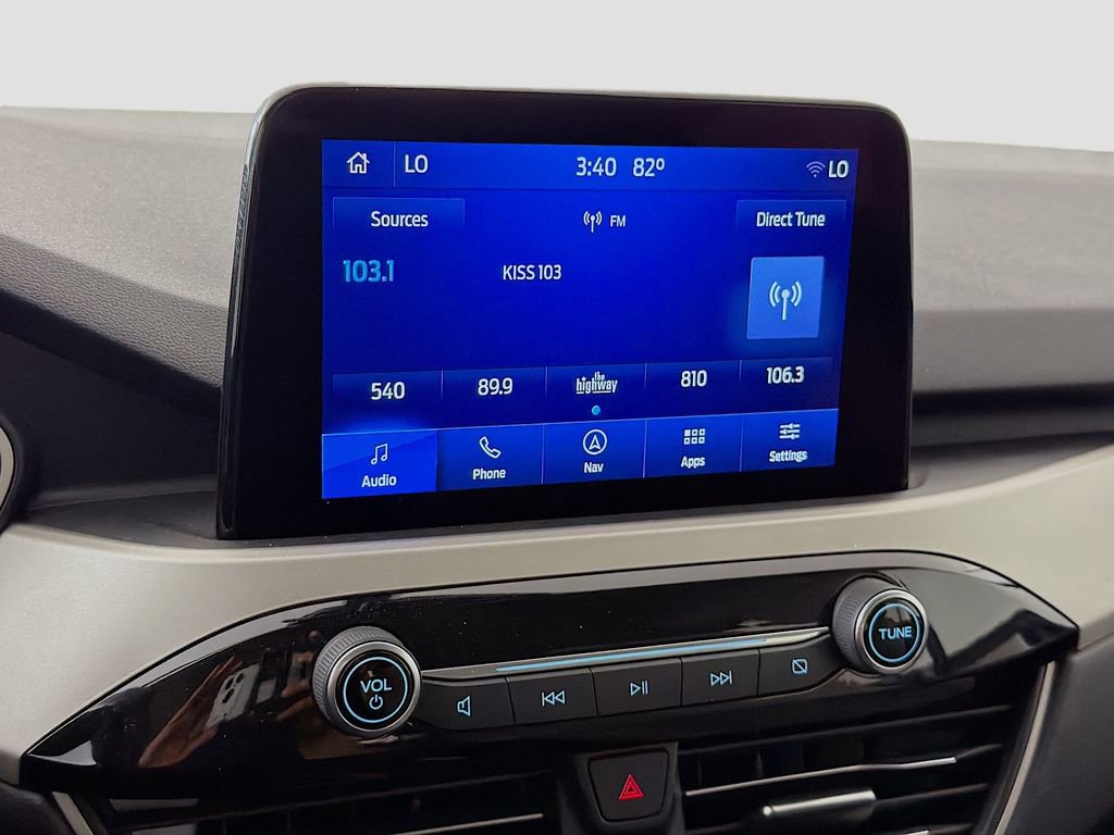Used 2022 Ford Escape SE w/ SE Sport Appearance Package FWD image 16