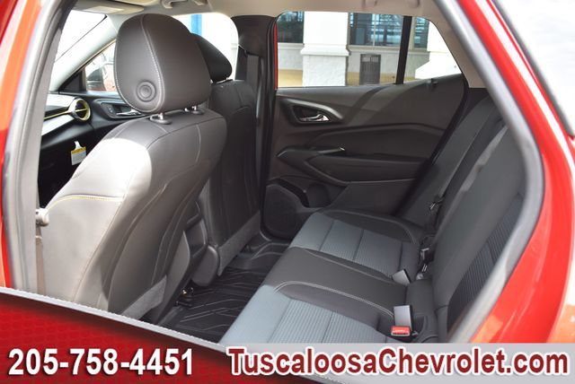 New 2026 Chevrolet Trax LT w/ Midnight Edition FWD image 15
