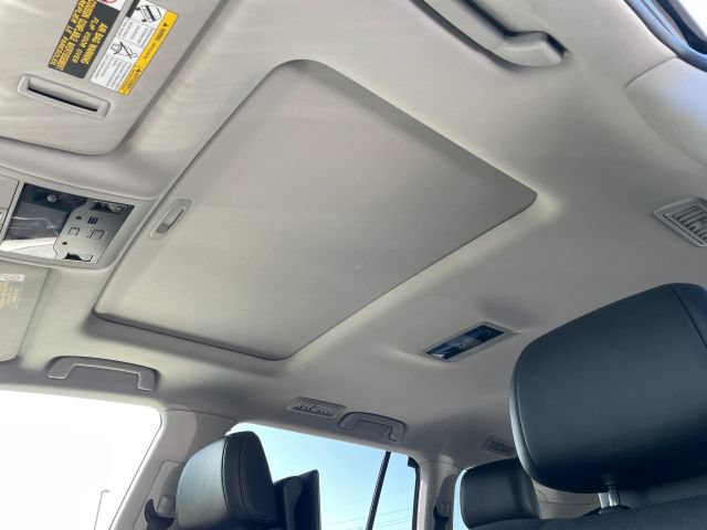 Used 2019 Lexus LX 570 4WD w/ Luxury Package image 43