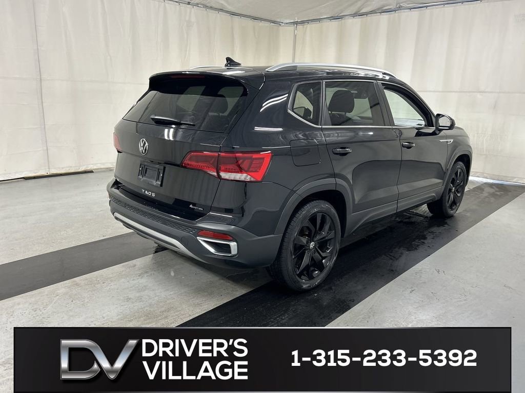 Certified 2022 Volkswagen Taos SE AWD/4WD image 2