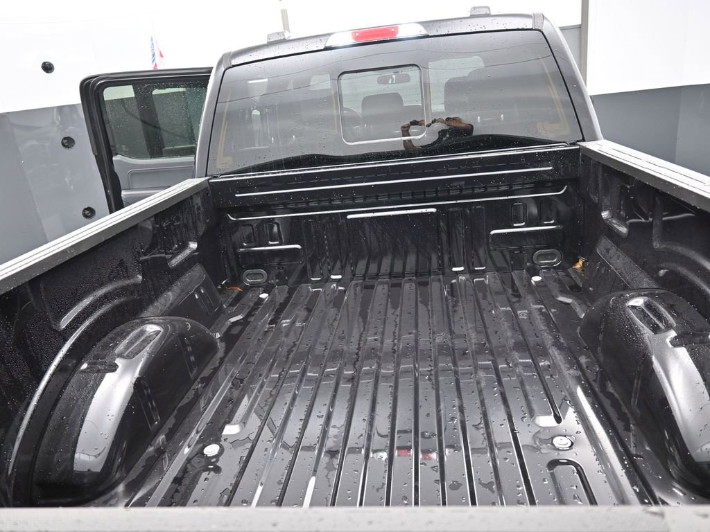 New 2025 Ford F150 Lariat w/ Equipment Group 501A Mid image 18