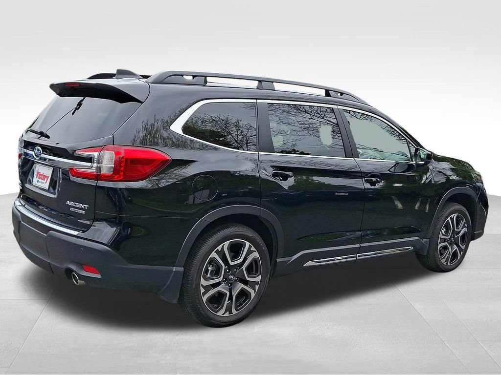 Used 2025 Subaru Ascent Limited AWD/4WD image 6